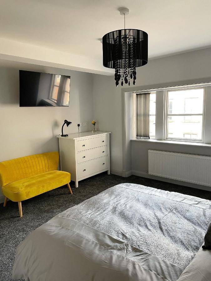 Plumbers Arms Hotel Huddersfield Bagian luar foto